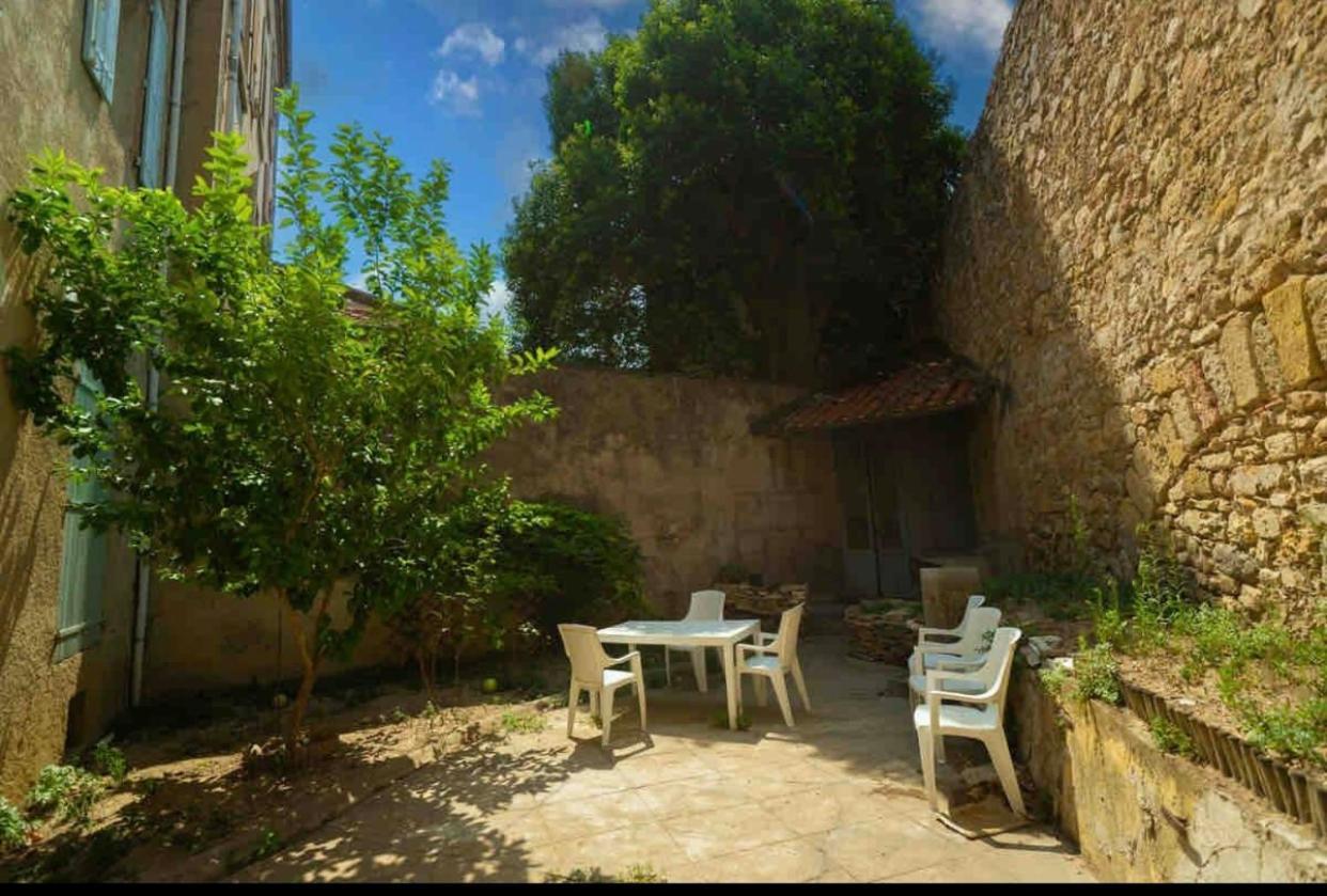 Appartement Du Forum,La Gare, 50 M2 , Climatisation, Garage, Cour Narbonne Exterior photo