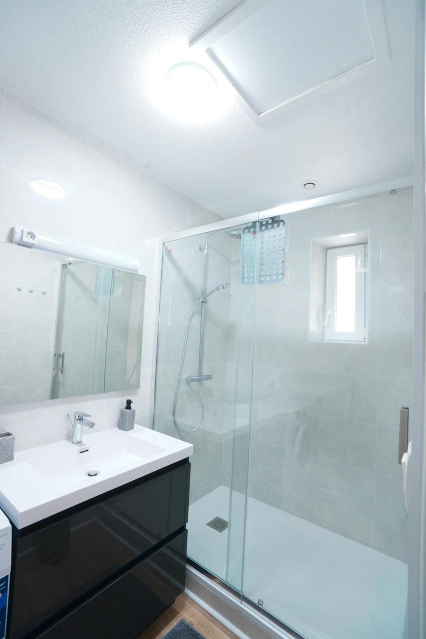 Appartement Du Forum,La Gare, 50 M2 , Climatisation, Garage, Cour Narbonne Exterior photo